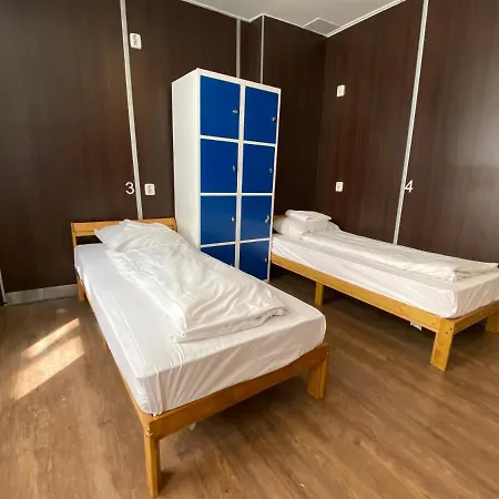 Auberge de jeunesse Utopia *